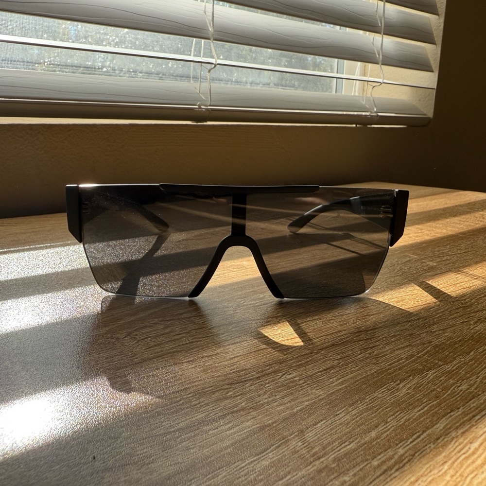 Burberry Sunglass